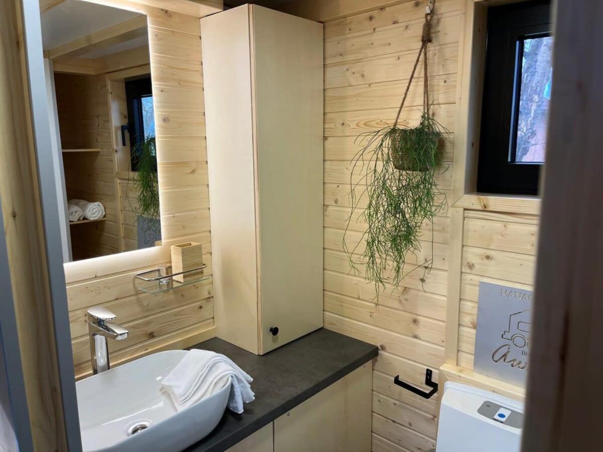 Lisi Grun Tiny House By Tiny Away Villa Sattledt Kültér fotó